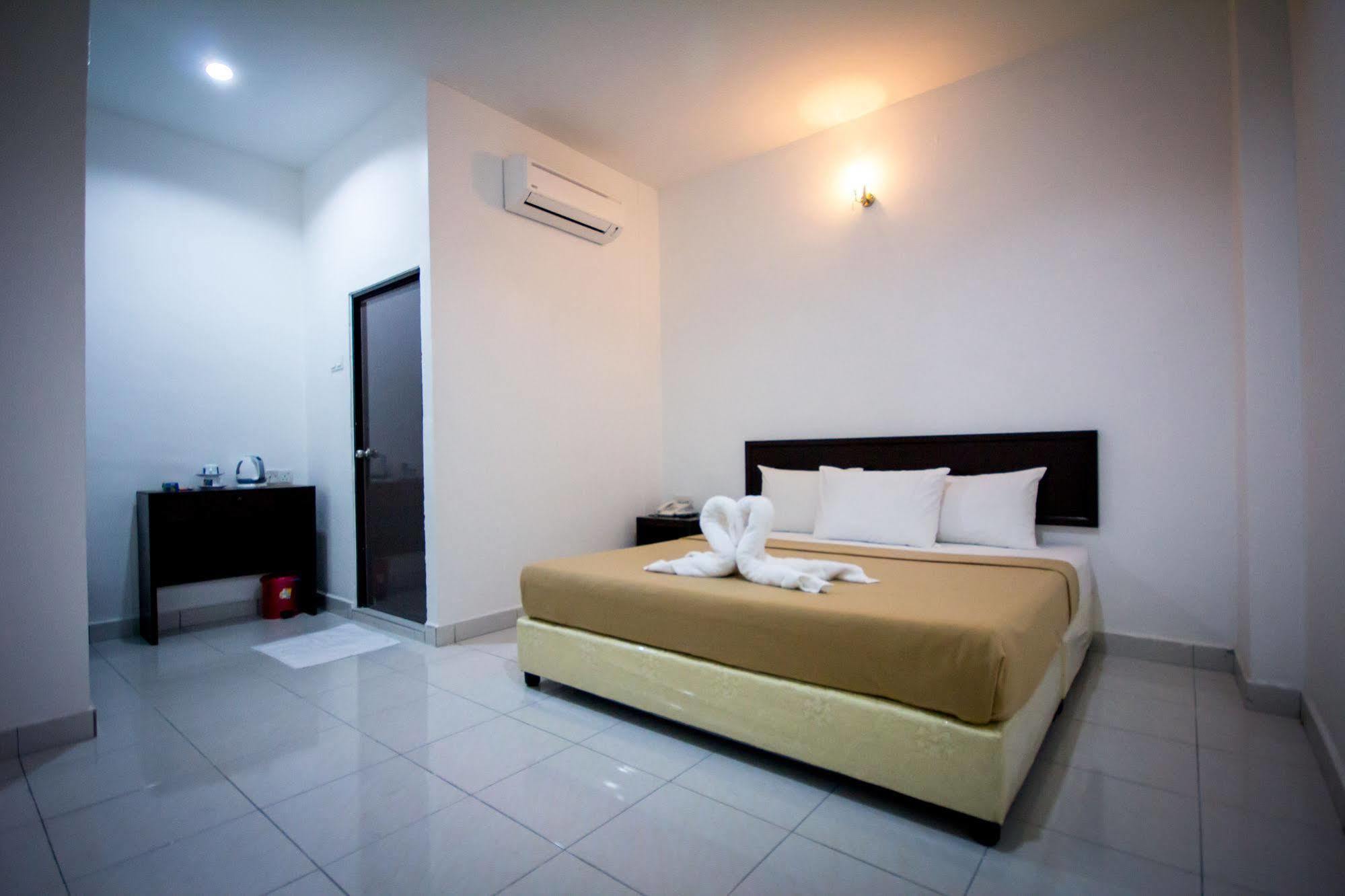 G Times Inn Hotel จอร์จทาวน์ ภายนอก รูปภาพ
